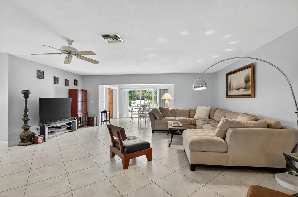23153 SW 60th Way Boca Raton FL 33428