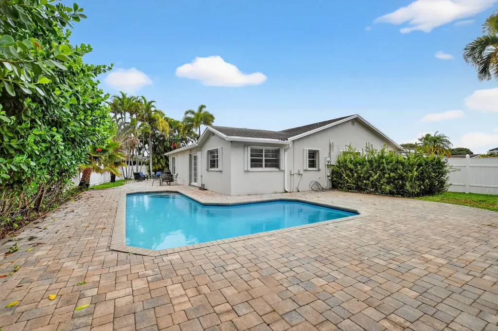 23153 SW 60th Way Boca Raton FL 33428