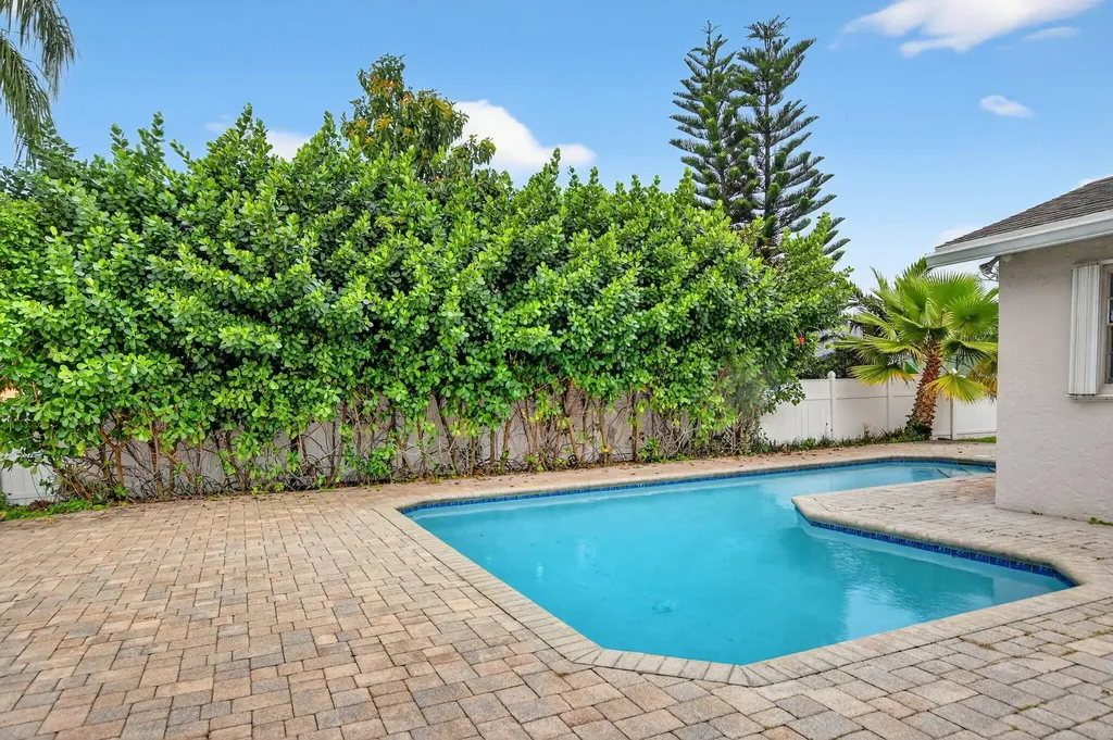 23153 SW 60th Way Boca Raton FL 33428