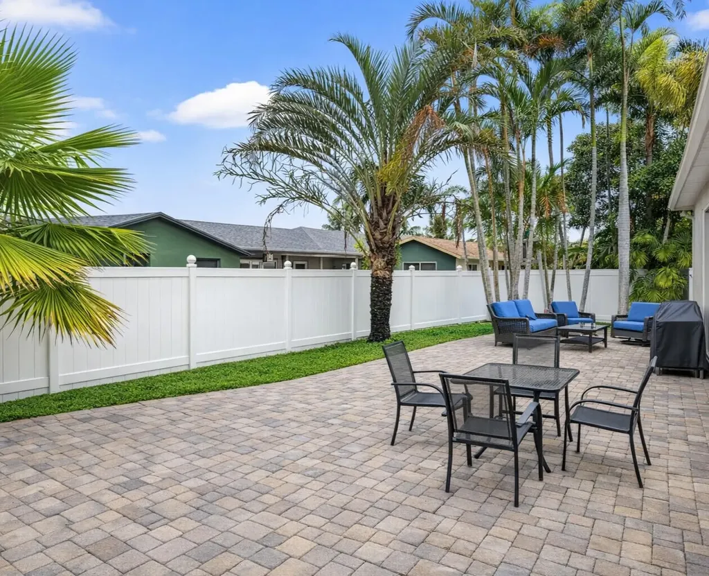 23153 SW 60th Way Boca Raton FL 33428