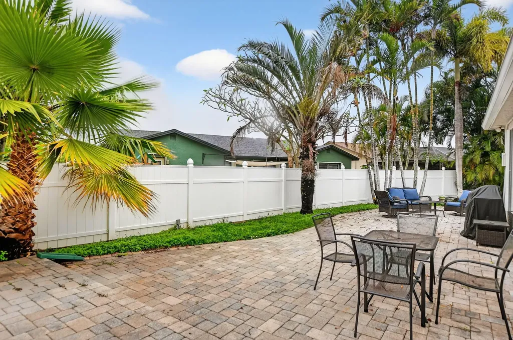 23153 SW 60th Way Boca Raton FL 33428
