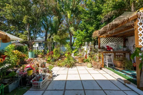 1340 SW 75th Avenue North Lauderdale FL 33068