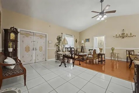 1340 SW 75th Avenue North Lauderdale FL 33068