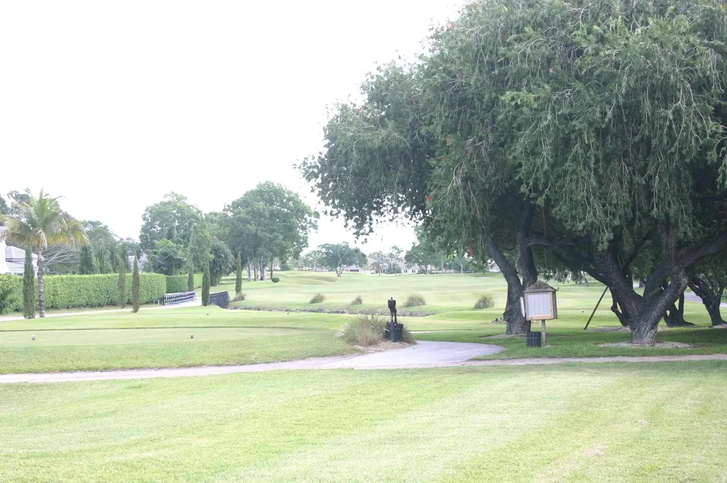 2390 Muir Circle Wellington FL 33414