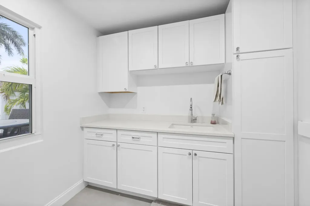 17235 Bay Street Jupiter FL 33477