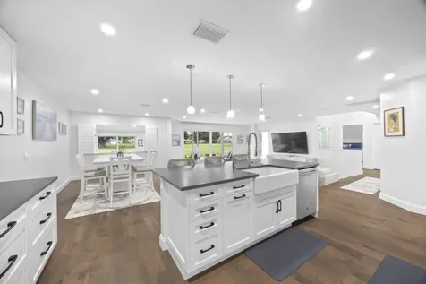 17235 Bay Street Jupiter FL 33477