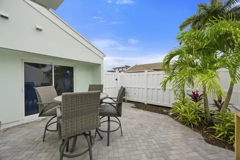 17235 Bay Street Jupiter FL 33477