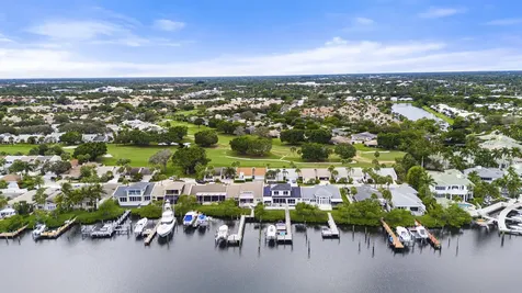 17235 Bay Street Jupiter FL 33477