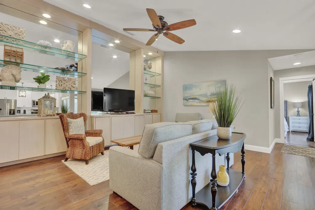 9701 Chapman Oak Court Palm Beach Gardens FL 33410