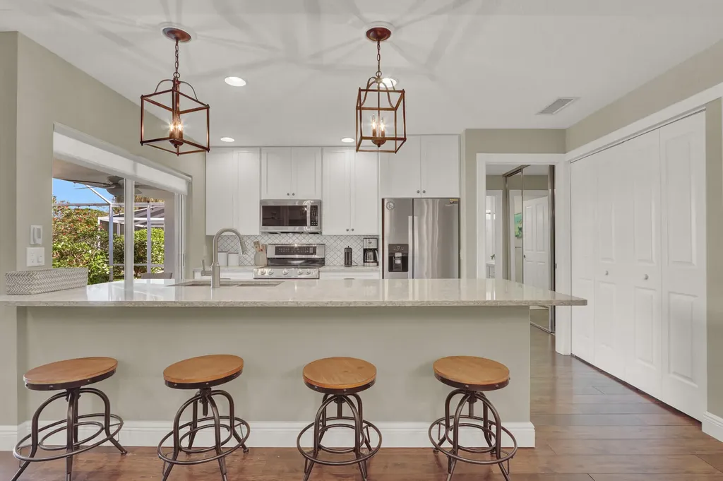 9701 Chapman Oak Court Palm Beach Gardens FL 33410