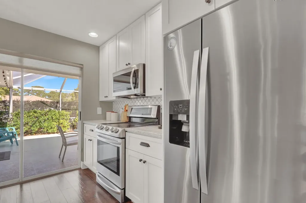 9701 Chapman Oak Court Palm Beach Gardens FL 33410