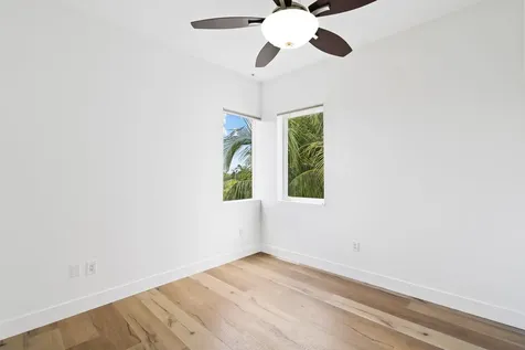 775 NE 4th Avenue Fort Lauderdale FL 33304