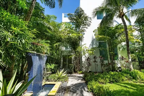 775 NE 4th Avenue Fort Lauderdale FL 33304