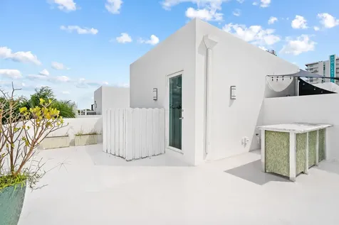 775 NE 4th Avenue Fort Lauderdale FL 33304