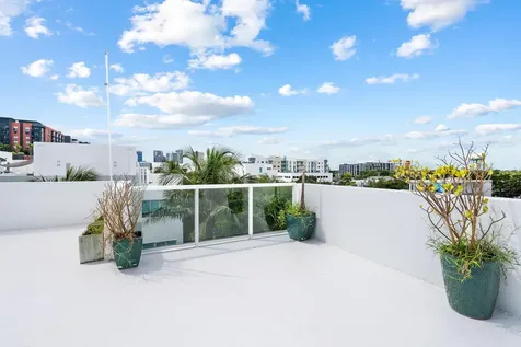 775 NE 4th Avenue Fort Lauderdale FL 33304