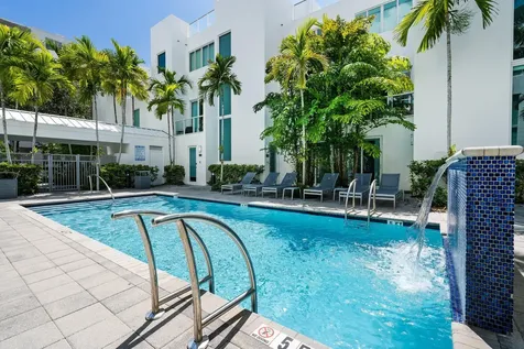 775 NE 4th Avenue Fort Lauderdale FL 33304