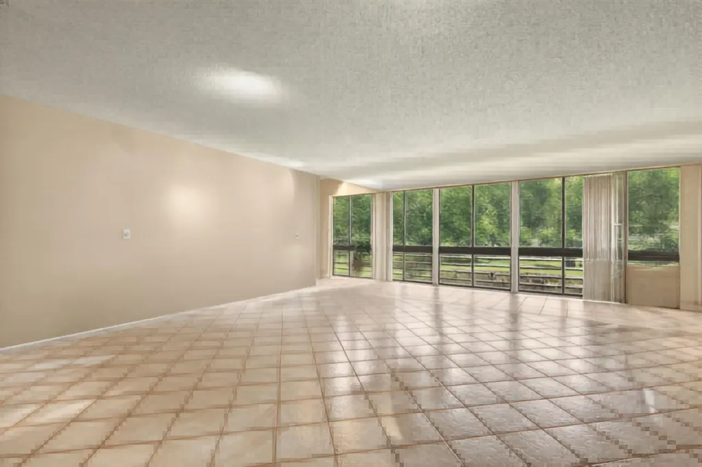 5561 Fairway Park Drive Boynton Beach FL 33437