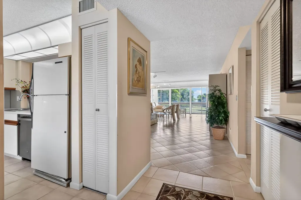 5561 Fairway Park Drive Boynton Beach FL 33437