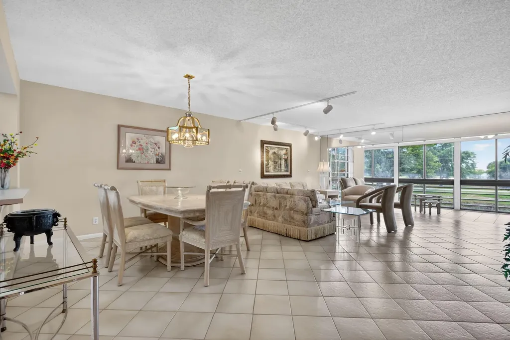 5561 Fairway Park Drive Boynton Beach FL 33437