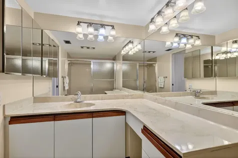 5561 Fairway Park Drive Boynton Beach FL 33437