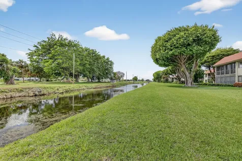 5561 Fairway Park Drive Boynton Beach FL 33437