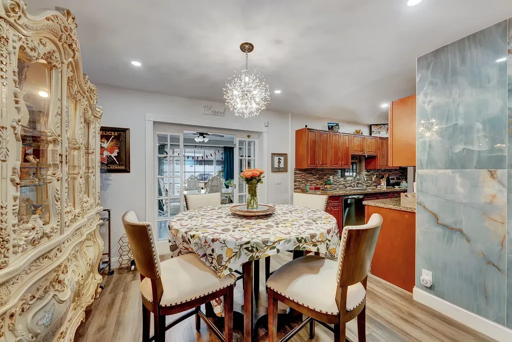 661 Eagle Circle Delray Beach FL 33444