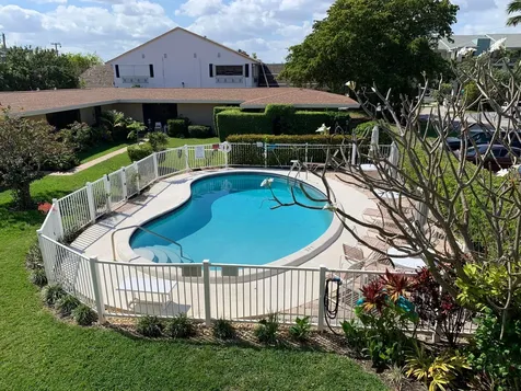 3208 SE 11th Street Pompano Beach FL 33062