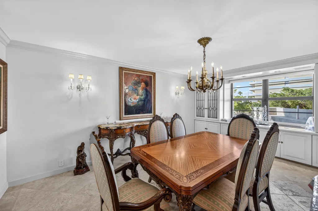 5500 Collins Avenue Miami Beach FL 33140