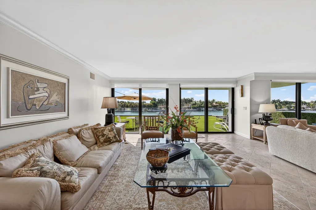 5500 Collins Avenue Miami Beach FL 33140
