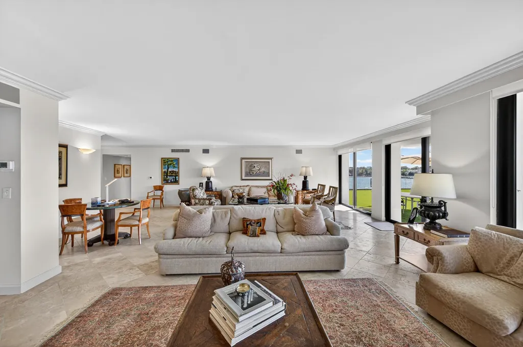 5500 Collins Avenue Miami Beach FL 33140