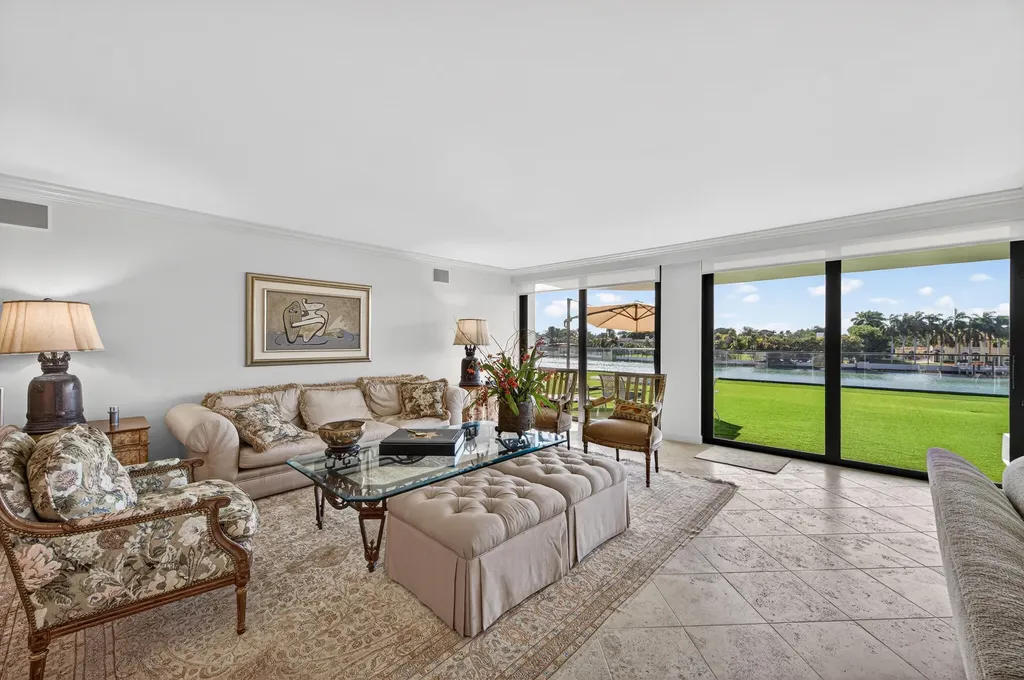 5500 Collins Avenue Miami Beach FL 33140