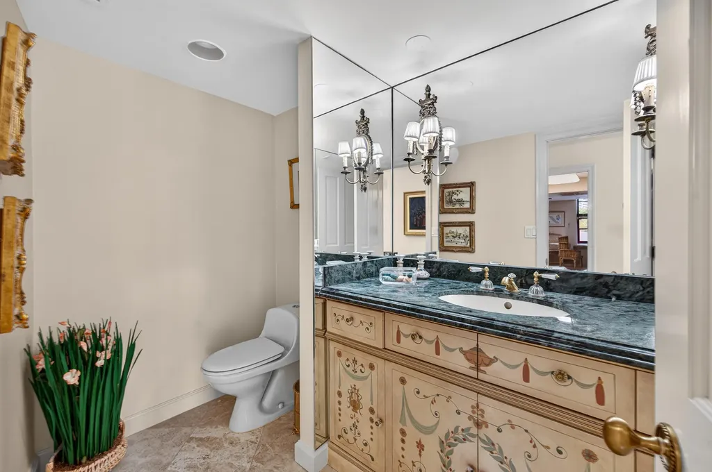 5500 Collins Avenue Miami Beach FL 33140