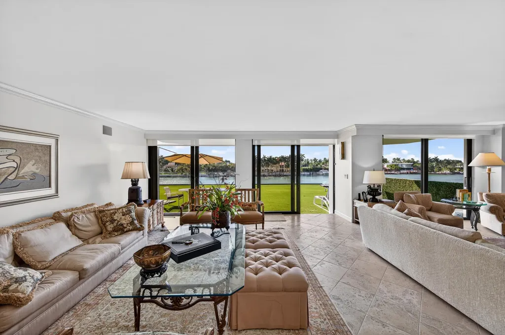 5500 Collins Avenue Miami Beach FL 33140