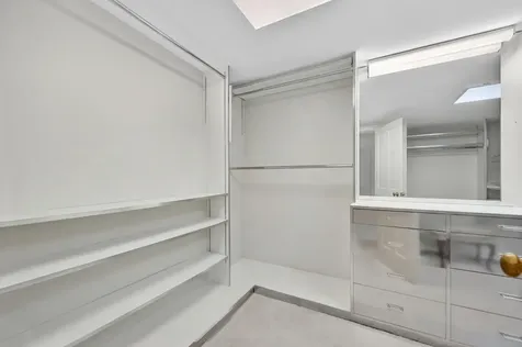 5500 Collins Avenue Miami Beach FL 33140