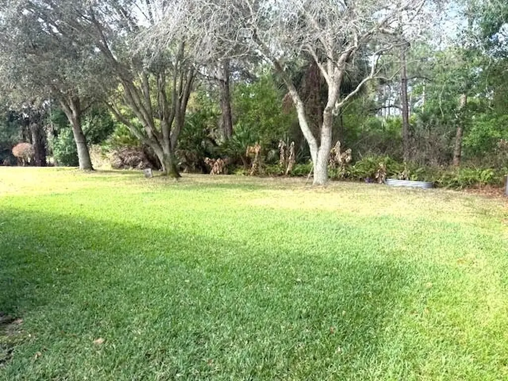 614 NE Muskrat Run Port St Lucie FL 34983