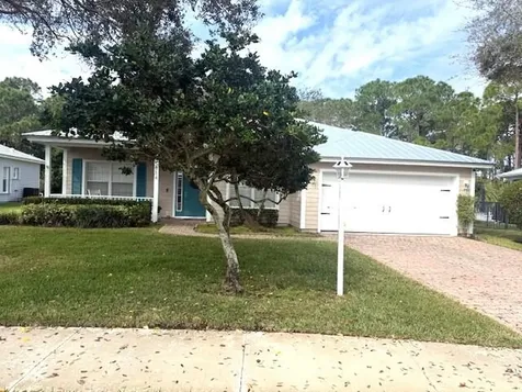614 NE Muskrat Run Port St Lucie FL 34983