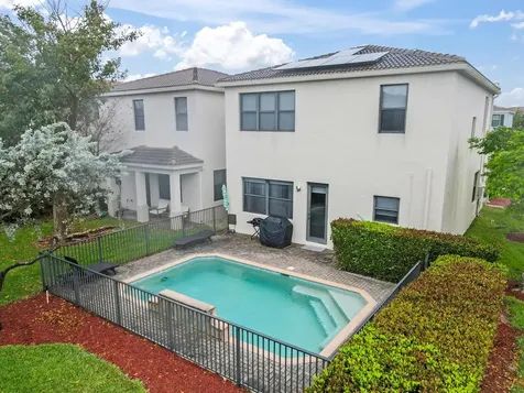 19329 NE 8th Court Miami FL 33179