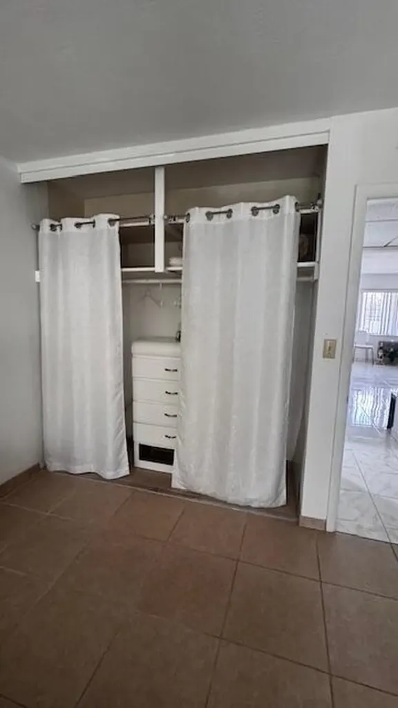 2000 NE 51st Court Fort Lauderdale FL 33308