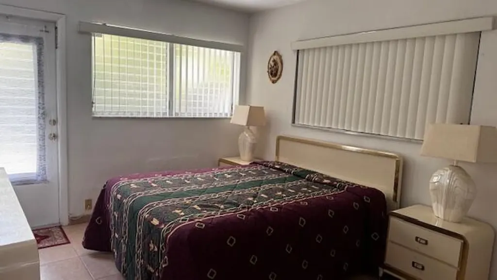 2000 NE 51st Court Fort Lauderdale FL 33308