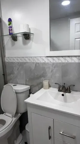2000 NE 51st Court Fort Lauderdale FL 33308