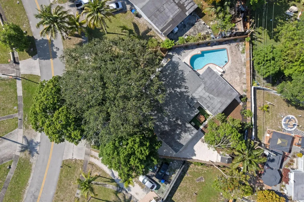 1517 NW 12th Avenue Fort Lauderdale FL 33311