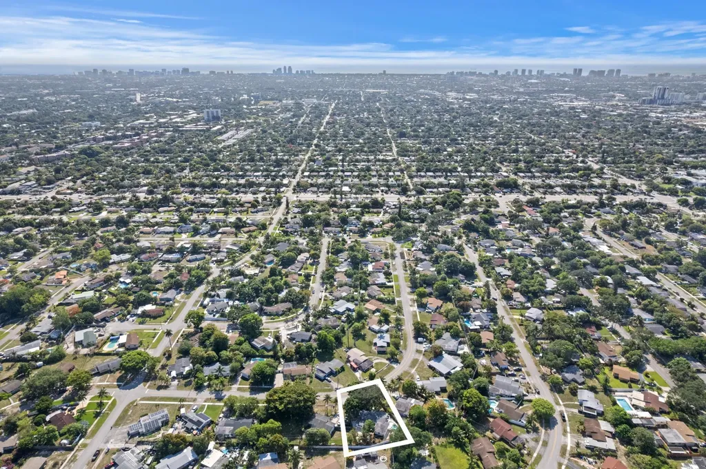 1517 NW 12th Avenue Fort Lauderdale FL 33311