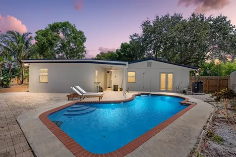 1517 NW 12th Avenue Fort Lauderdale FL 33311