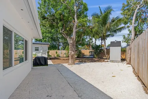 1517 NW 12th Avenue Fort Lauderdale FL 33311