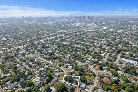 1517 NW 12th Avenue Fort Lauderdale FL 33311
