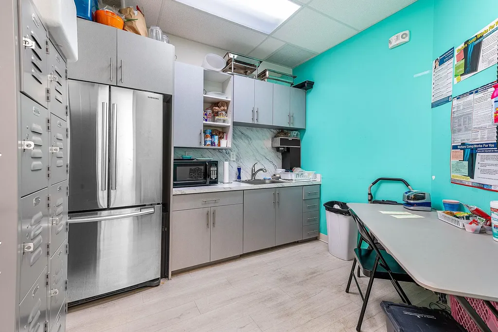 124 NE 5th Avenue Delray Beach FL
