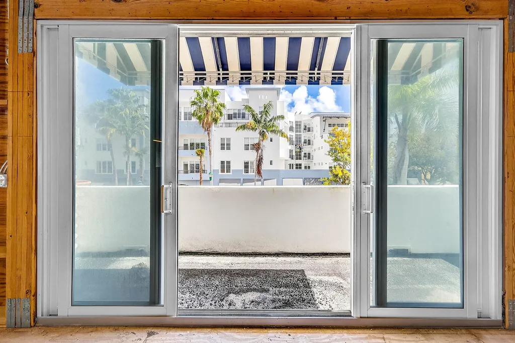 124 NE 5th Avenue Delray Beach FL