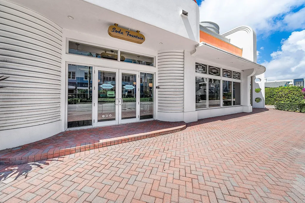 124 NE 5th Avenue Delray Beach FL