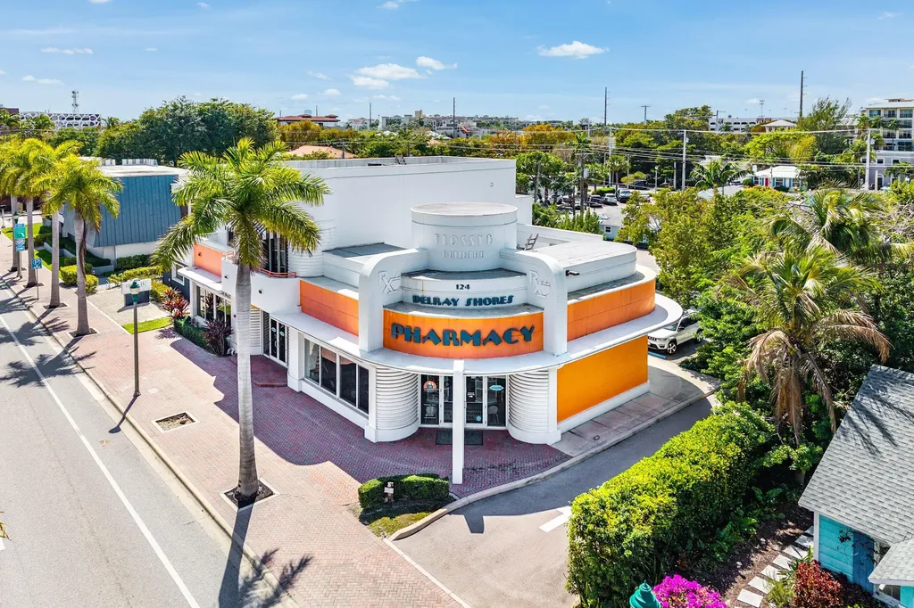 124 NE 5th Avenue Delray Beach FL