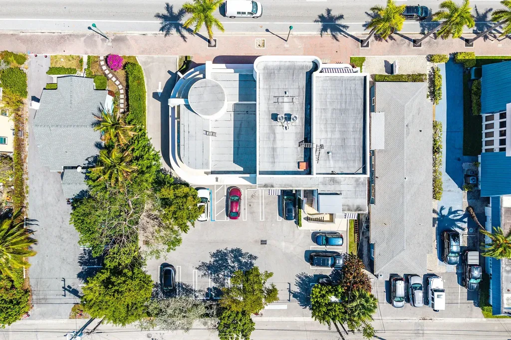 124 NE 5th Avenue Delray Beach FL